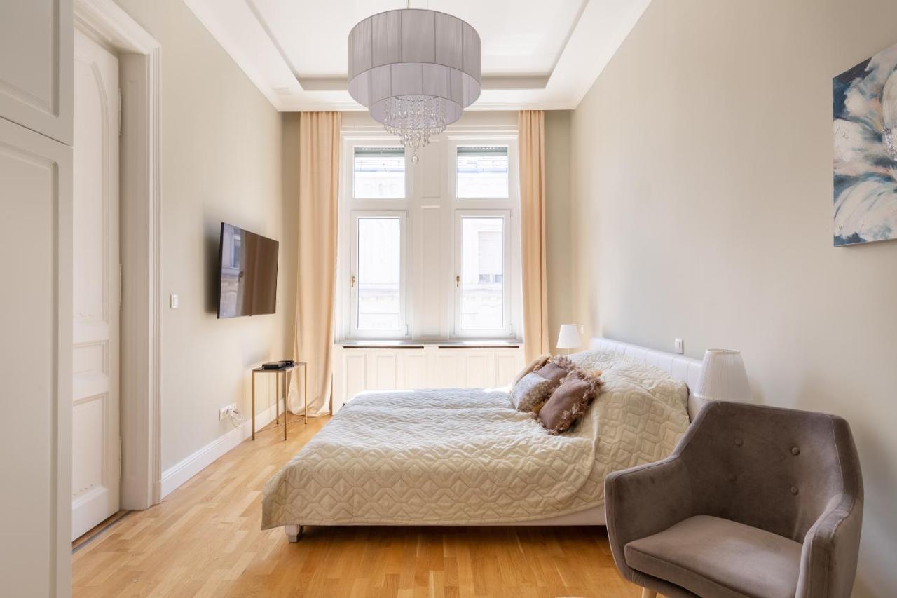 Designer Luxury Home In The Jewish Quarter بودابست المظهر الخارجي الصورة